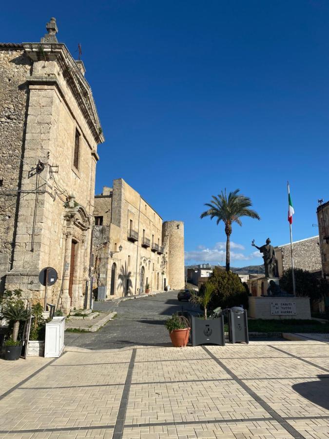 Cortile Umberto Daire Racalmuto Dış mekan fotoğraf
